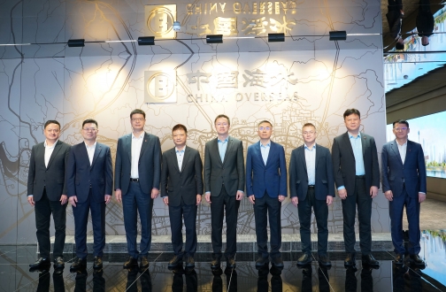 yl6809永利集团董事长颜开国与深圳市南山区委书记黄湘岳谈判